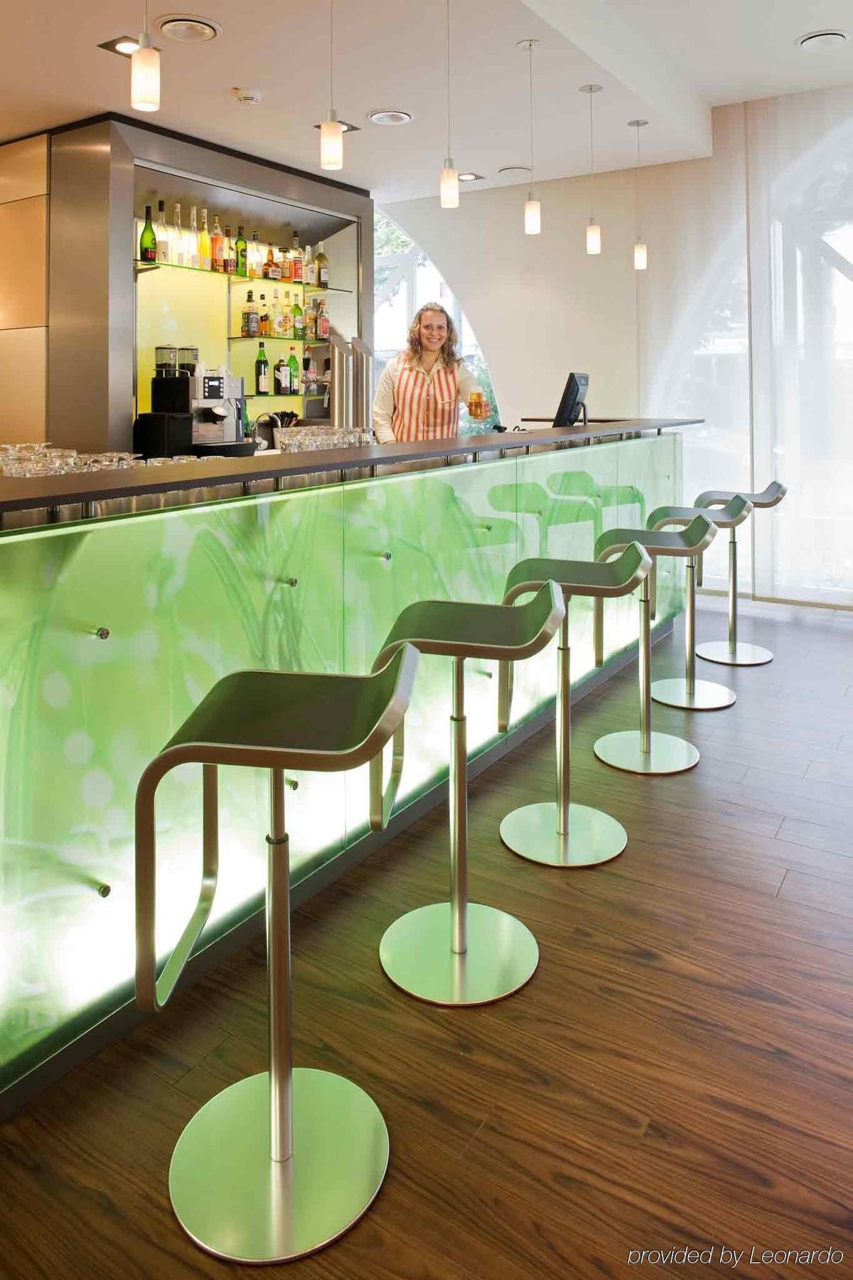 B&B Hotel Bochum Hbf-Sued Exterior foto